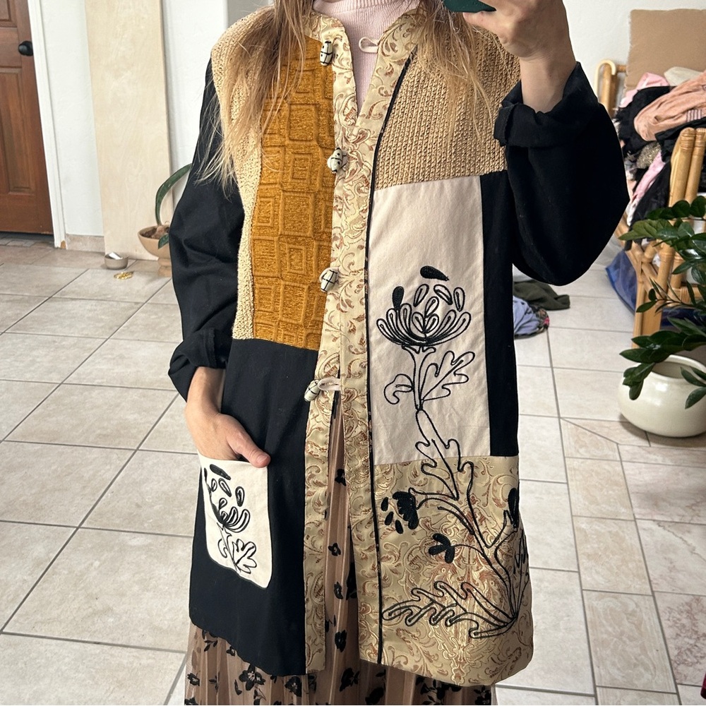 Vintage 90s Patchwork Earthy Granola Boho Coat Floral Embroidery, Allure women M